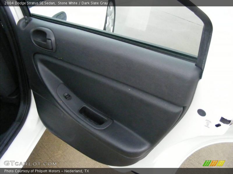 Stone White / Dark Slate Gray 2004 Dodge Stratus SE Sedan