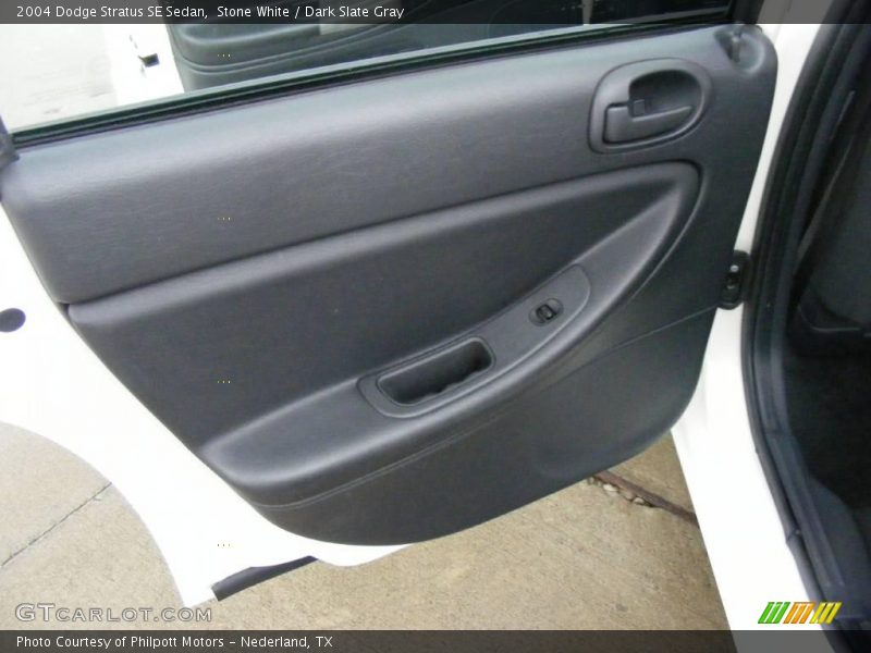 Stone White / Dark Slate Gray 2004 Dodge Stratus SE Sedan