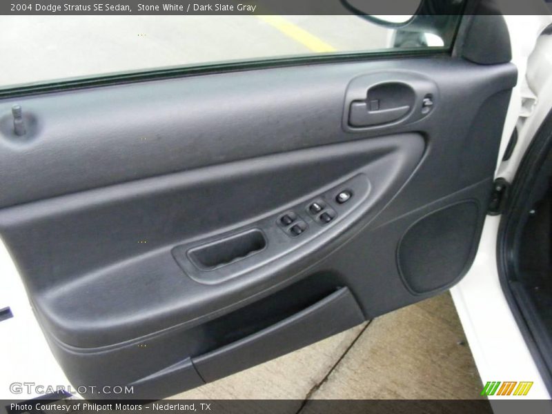 Stone White / Dark Slate Gray 2004 Dodge Stratus SE Sedan