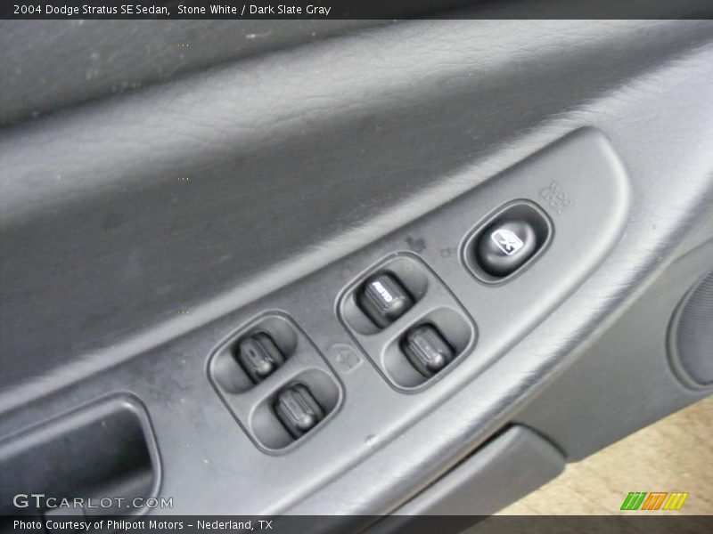 Stone White / Dark Slate Gray 2004 Dodge Stratus SE Sedan