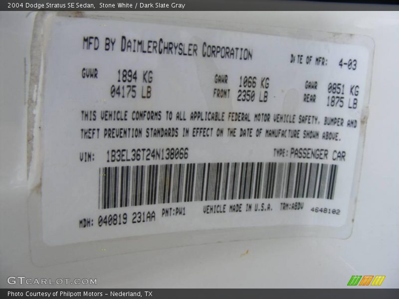 Stone White / Dark Slate Gray 2004 Dodge Stratus SE Sedan