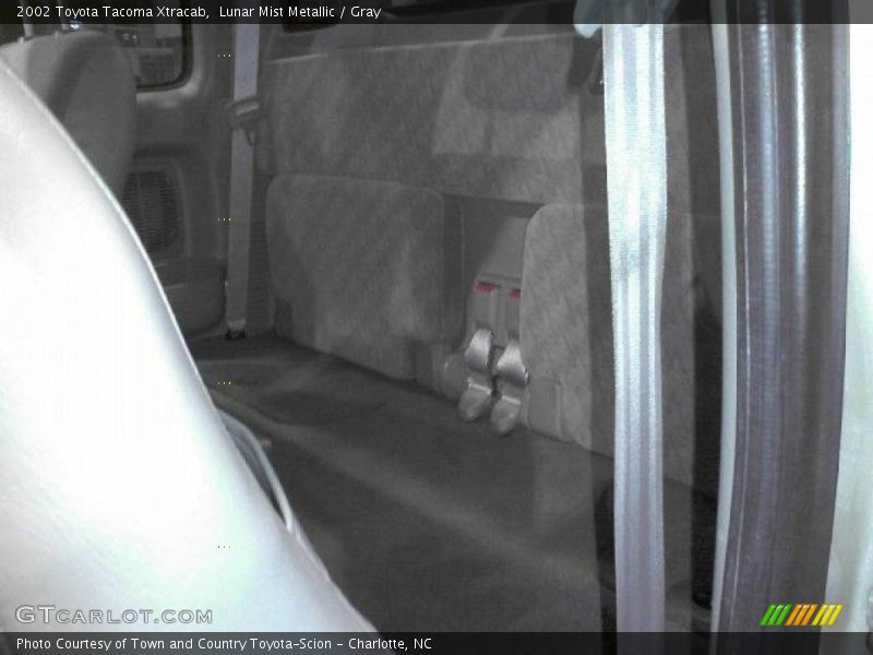 Lunar Mist Metallic / Gray 2002 Toyota Tacoma Xtracab