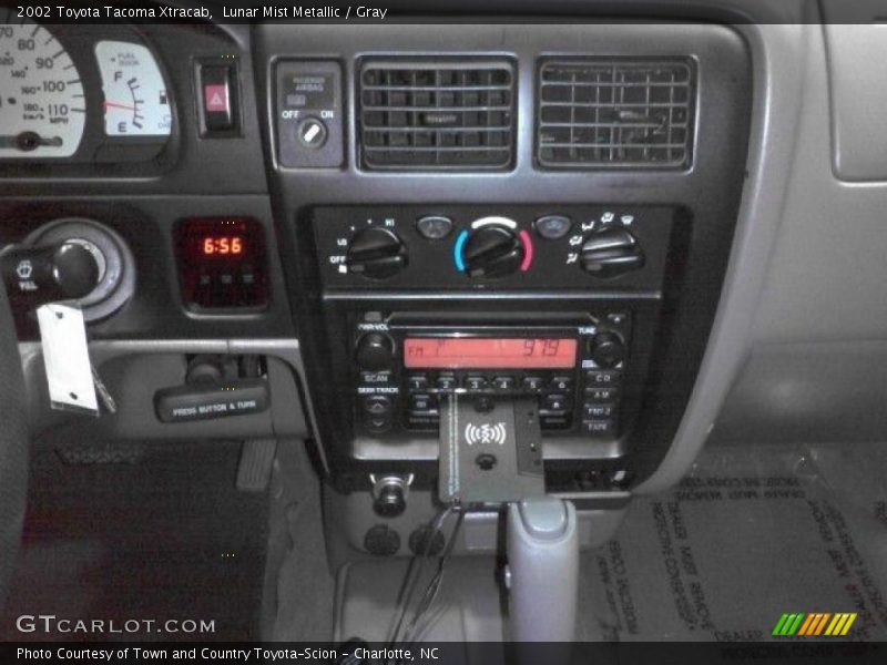 Lunar Mist Metallic / Gray 2002 Toyota Tacoma Xtracab