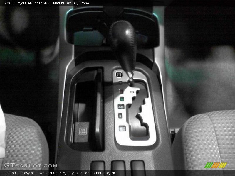 Natural White / Stone 2005 Toyota 4Runner SR5