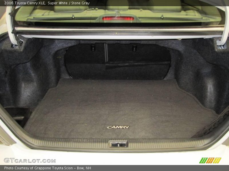 Super White / Stone Gray 2006 Toyota Camry XLE