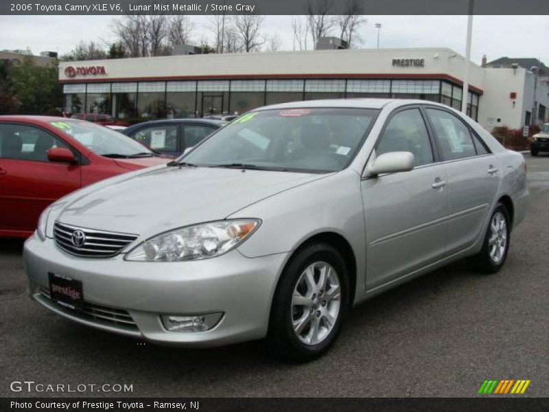 Lunar Mist Metallic / Stone Gray 2006 Toyota Camry XLE V6