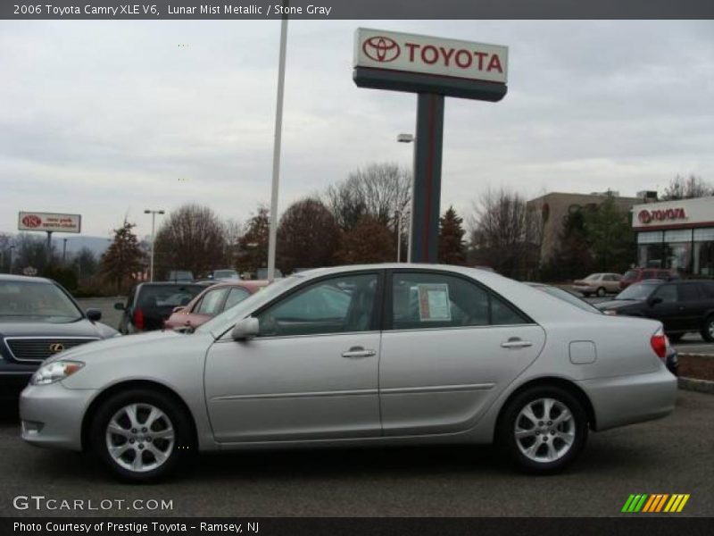 Lunar Mist Metallic / Stone Gray 2006 Toyota Camry XLE V6