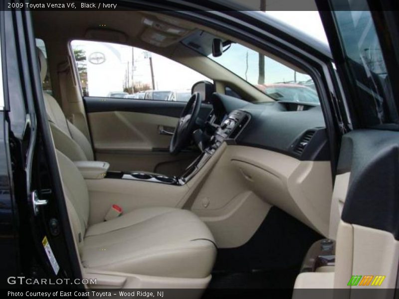 Black / Ivory 2009 Toyota Venza V6