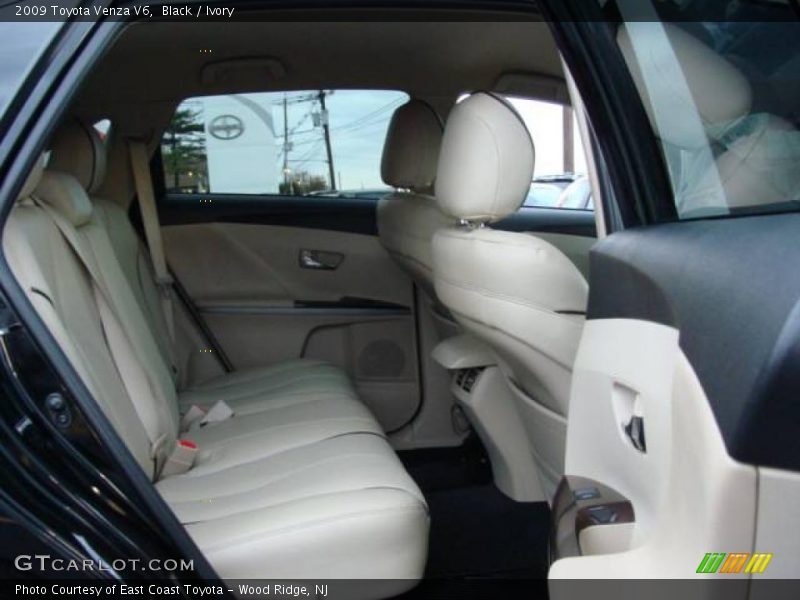 Black / Ivory 2009 Toyota Venza V6