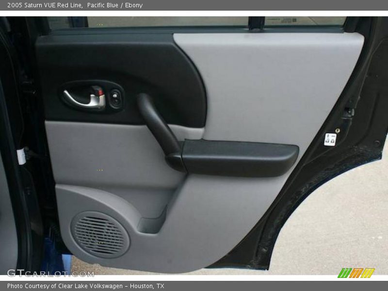 Pacific Blue / Ebony 2005 Saturn VUE Red Line