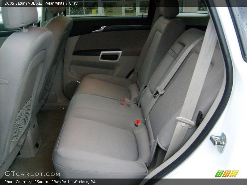Polar White / Gray 2009 Saturn VUE XE