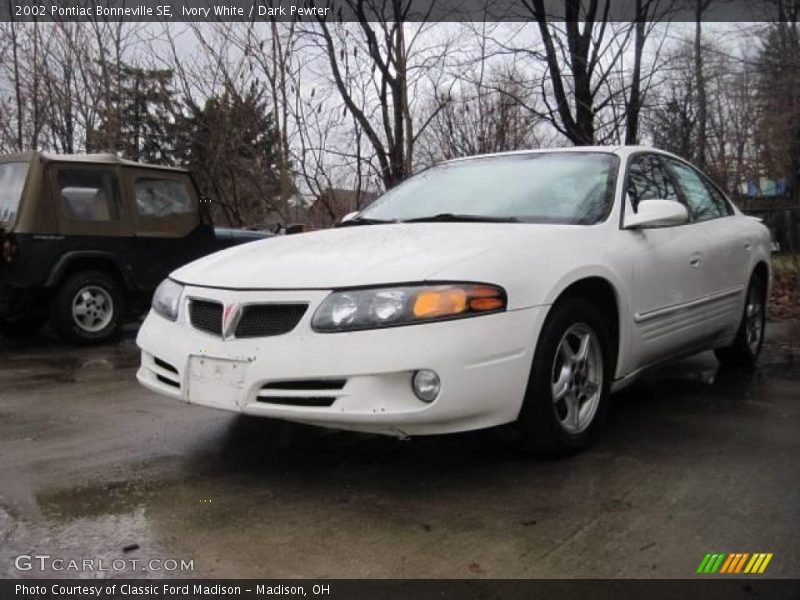 Ivory White / Dark Pewter 2002 Pontiac Bonneville SE