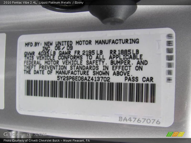 Liquid Platinum Metallic / Ebony 2010 Pontiac Vibe 2.4L