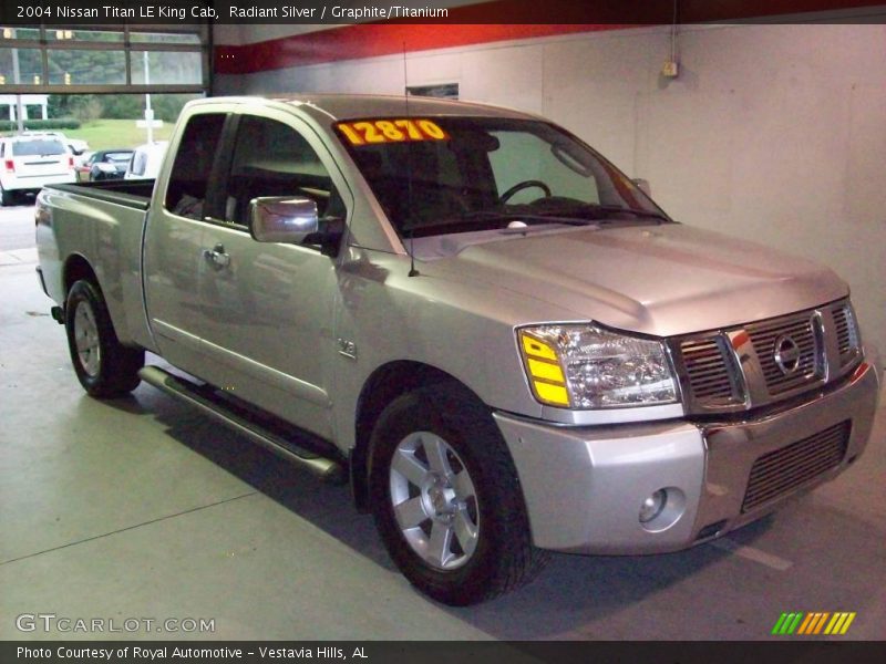 Radiant Silver / Graphite/Titanium 2004 Nissan Titan LE King Cab