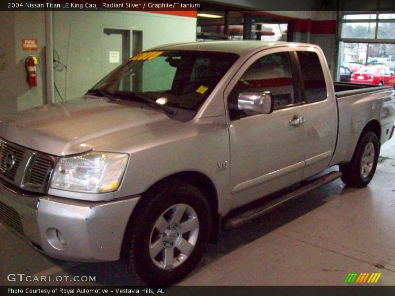 Radiant Silver / Graphite/Titanium 2004 Nissan Titan LE King Cab