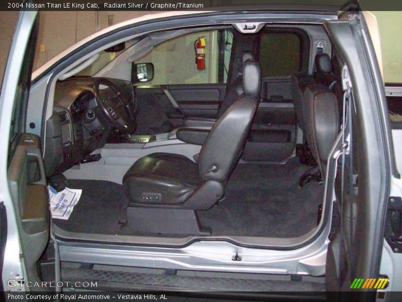 Radiant Silver / Graphite/Titanium 2004 Nissan Titan LE King Cab
