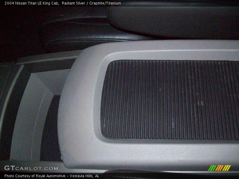 Radiant Silver / Graphite/Titanium 2004 Nissan Titan LE King Cab