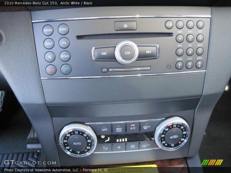 Arctic White / Black 2010 Mercedes-Benz GLK 350
