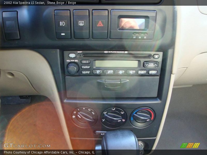 Stone Beige / Beige 2002 Kia Spectra LS Sedan