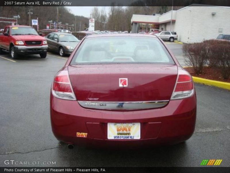 Berry Red / Gray 2007 Saturn Aura XE