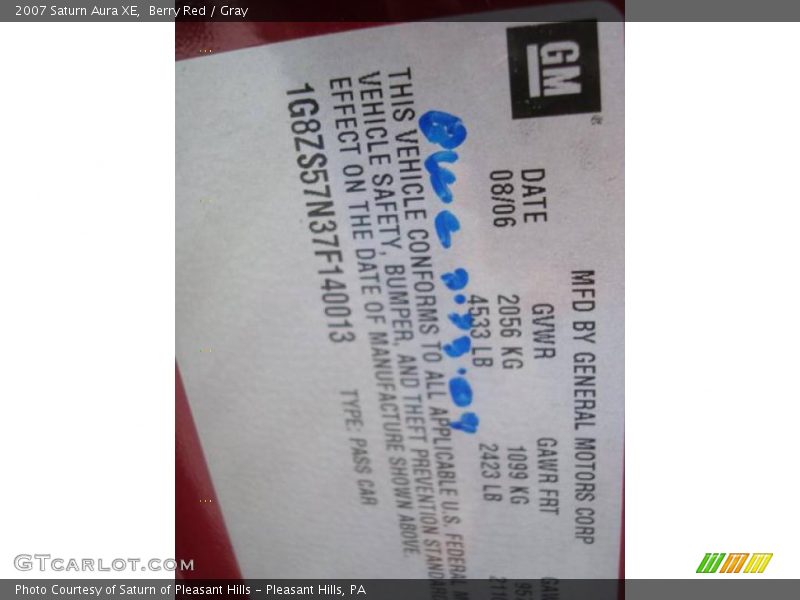 Berry Red / Gray 2007 Saturn Aura XE