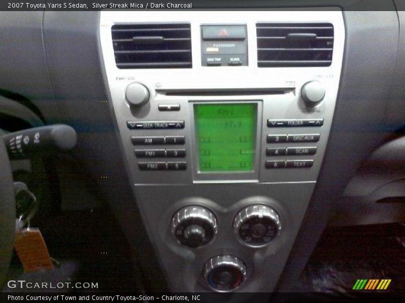 Silver Streak Mica / Dark Charcoal 2007 Toyota Yaris S Sedan