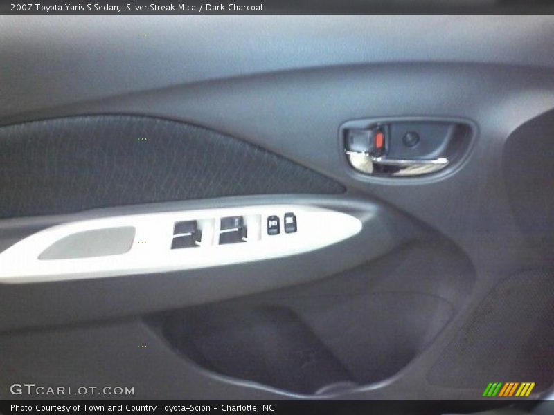Silver Streak Mica / Dark Charcoal 2007 Toyota Yaris S Sedan