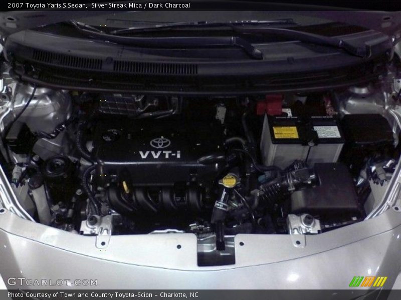 Silver Streak Mica / Dark Charcoal 2007 Toyota Yaris S Sedan