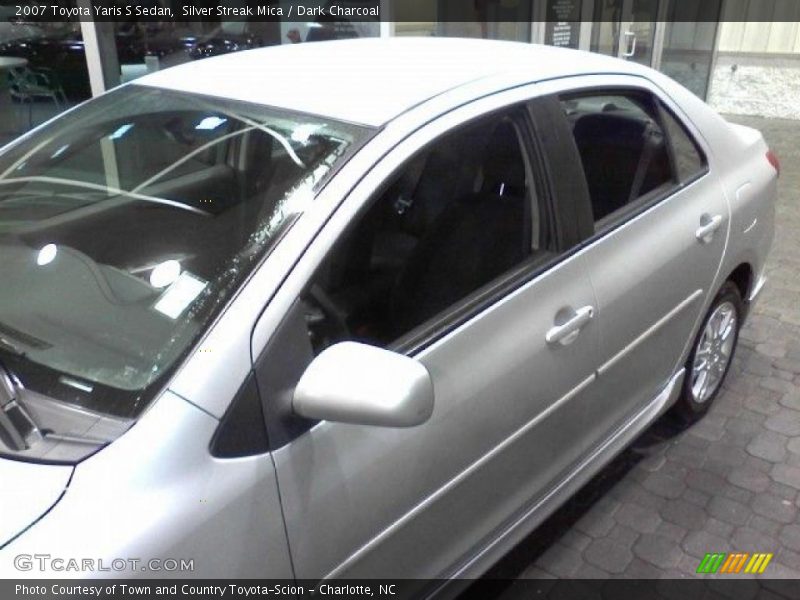 Silver Streak Mica / Dark Charcoal 2007 Toyota Yaris S Sedan