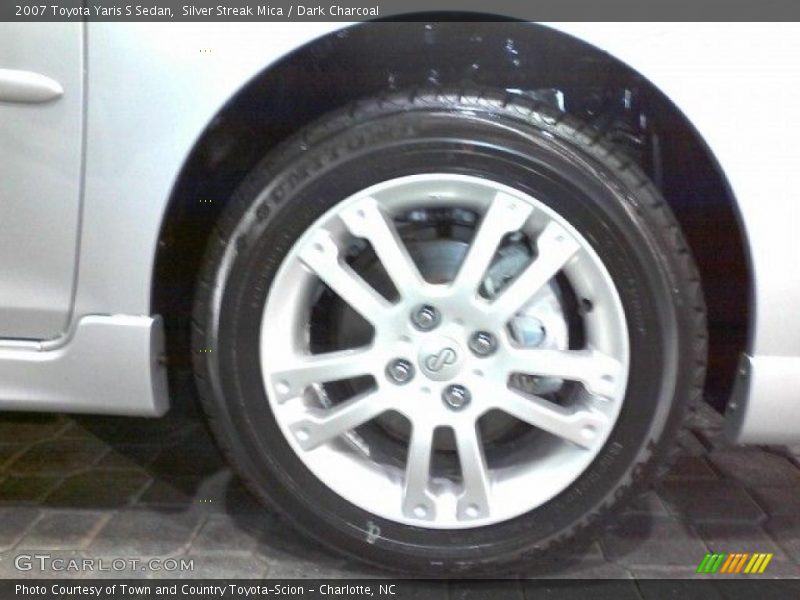 Silver Streak Mica / Dark Charcoal 2007 Toyota Yaris S Sedan