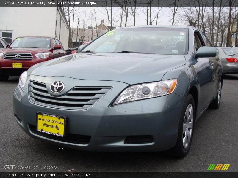 Aloe Green Metallic / Bisque 2009 Toyota Camry LE