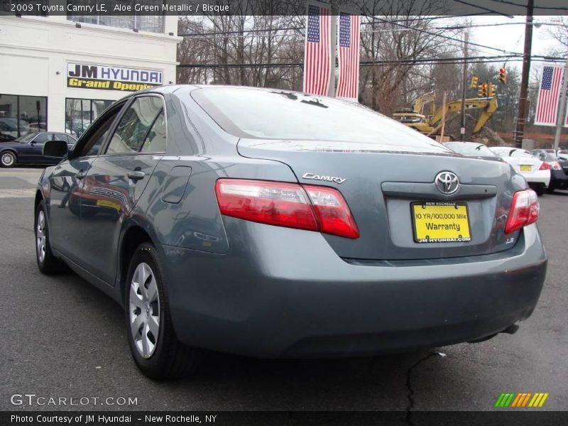 Aloe Green Metallic / Bisque 2009 Toyota Camry LE