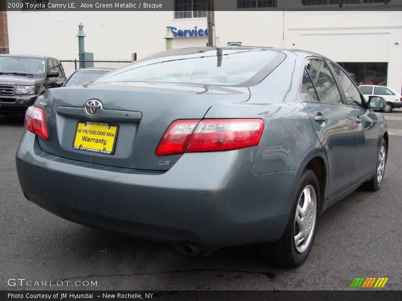 Aloe Green Metallic / Bisque 2009 Toyota Camry LE