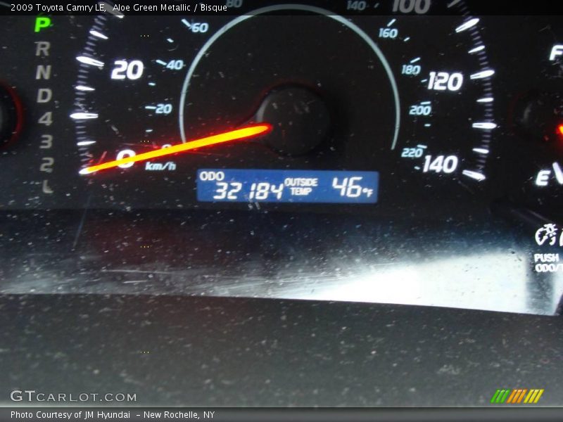 Aloe Green Metallic / Bisque 2009 Toyota Camry LE