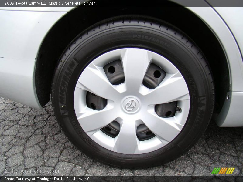 Classic Silver Metallic / Ash 2009 Toyota Camry LE