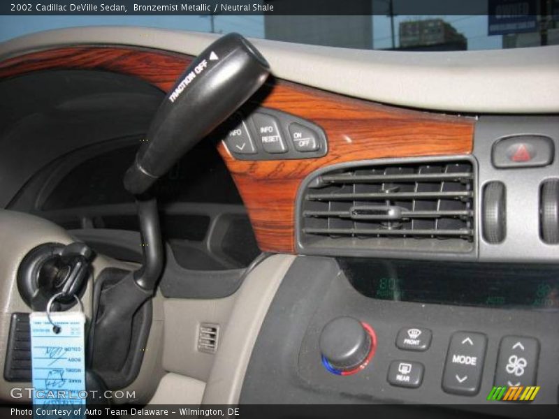 Bronzemist Metallic / Neutral Shale 2002 Cadillac DeVille Sedan