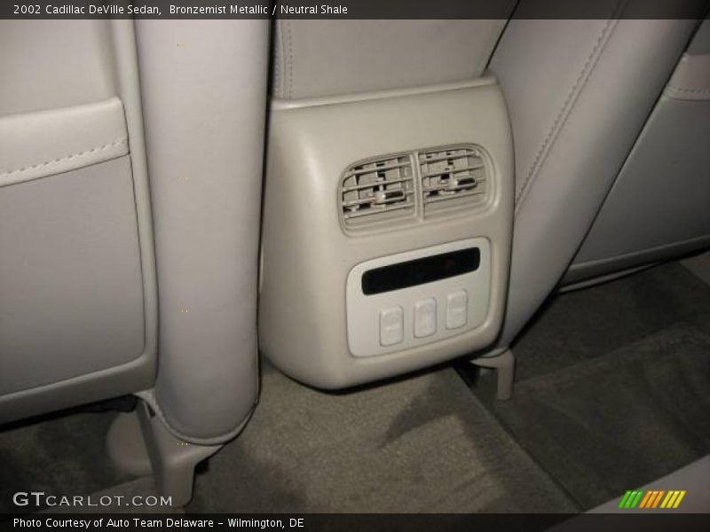 Bronzemist Metallic / Neutral Shale 2002 Cadillac DeVille Sedan