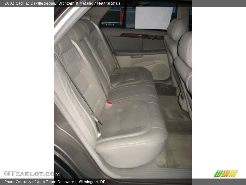 Bronzemist Metallic / Neutral Shale 2002 Cadillac DeVille Sedan