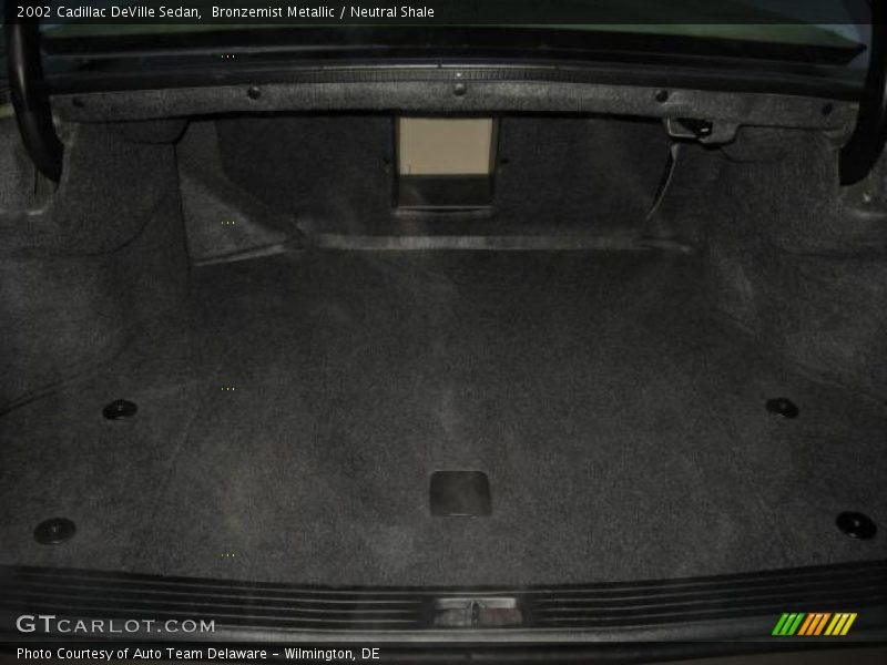 Bronzemist Metallic / Neutral Shale 2002 Cadillac DeVille Sedan