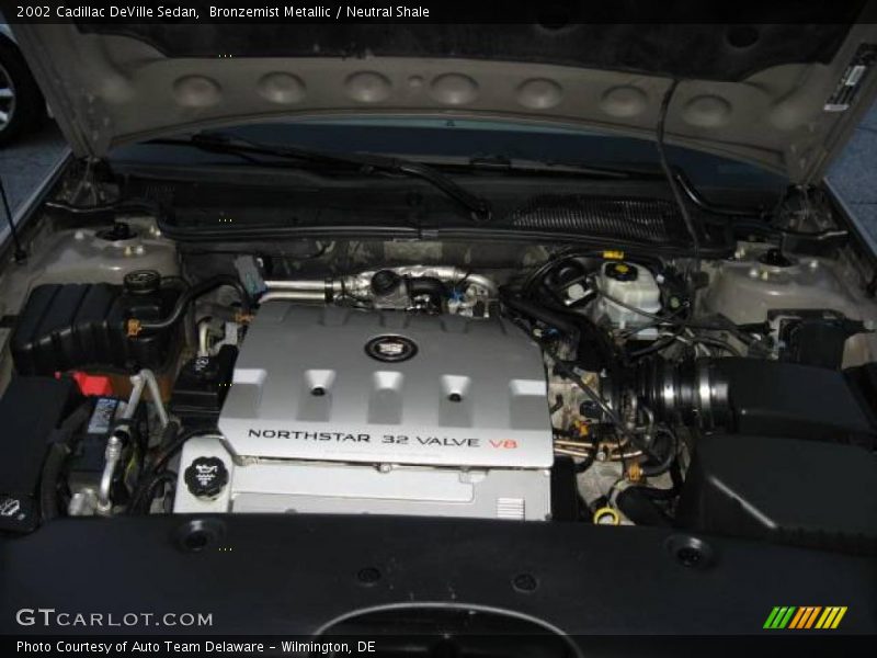 Bronzemist Metallic / Neutral Shale 2002 Cadillac DeVille Sedan