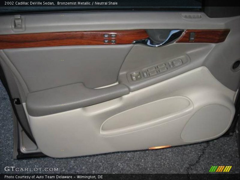 Bronzemist Metallic / Neutral Shale 2002 Cadillac DeVille Sedan