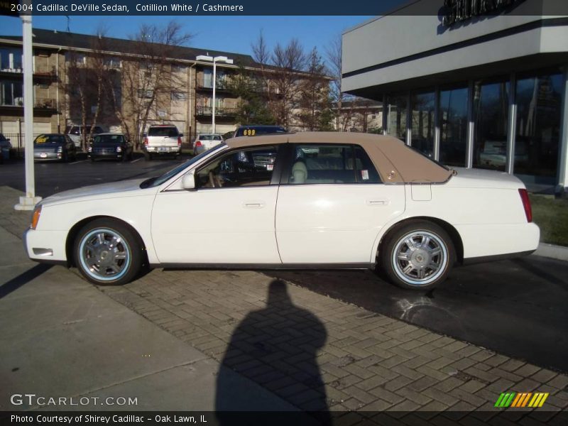 Cotillion White / Cashmere 2004 Cadillac DeVille Sedan
