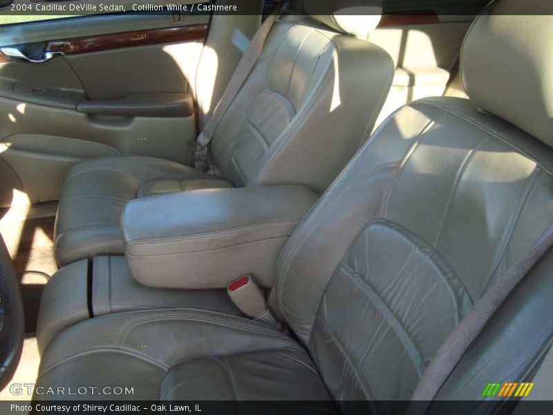 Cotillion White / Cashmere 2004 Cadillac DeVille Sedan