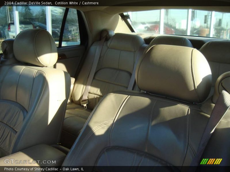 Cotillion White / Cashmere 2004 Cadillac DeVille Sedan