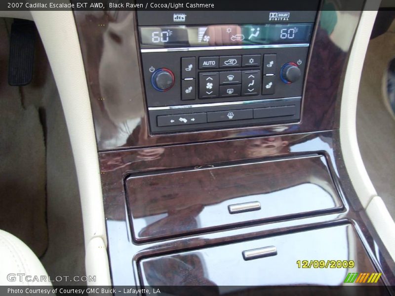 Black Raven / Cocoa/Light Cashmere 2007 Cadillac Escalade EXT AWD