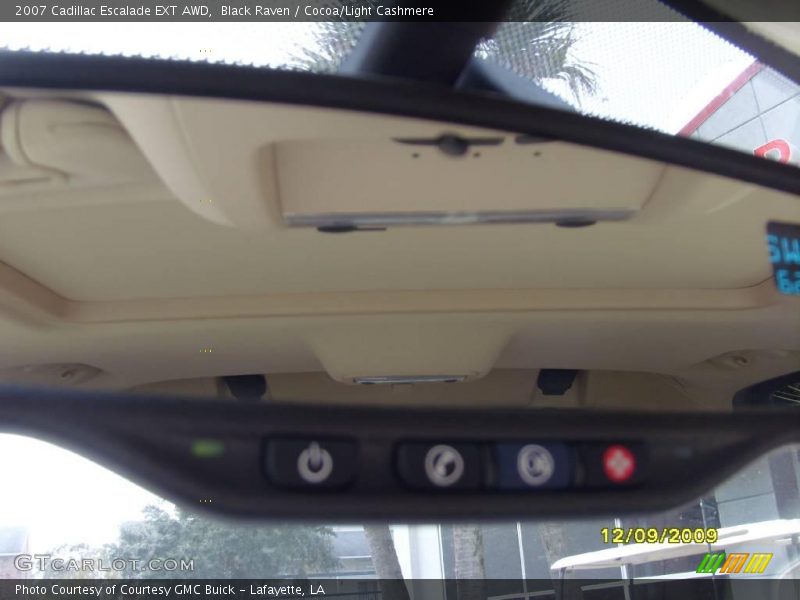Black Raven / Cocoa/Light Cashmere 2007 Cadillac Escalade EXT AWD