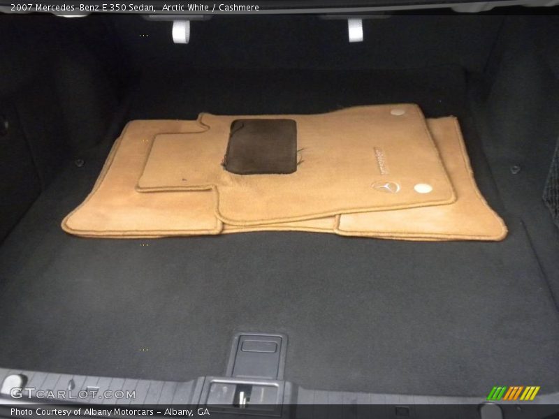 Arctic White / Cashmere 2007 Mercedes-Benz E 350 Sedan