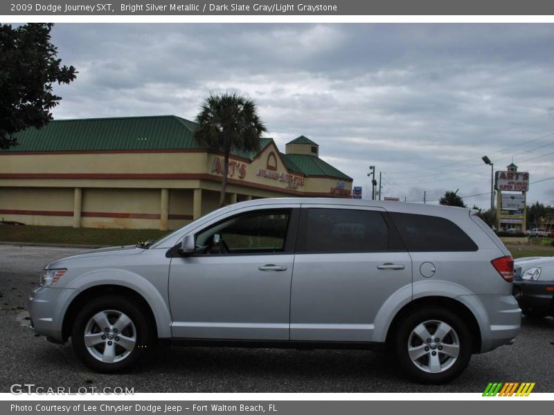 Bright Silver Metallic / Dark Slate Gray/Light Graystone 2009 Dodge Journey SXT