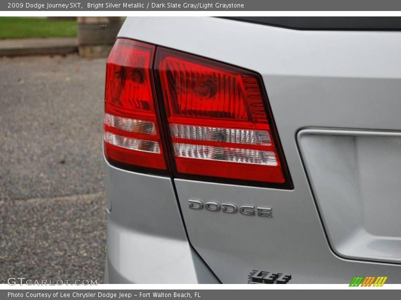 Bright Silver Metallic / Dark Slate Gray/Light Graystone 2009 Dodge Journey SXT