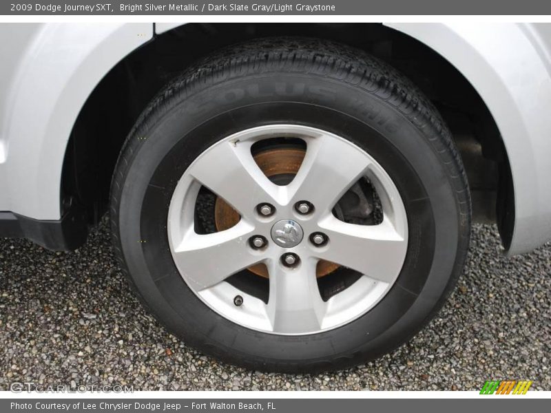 Bright Silver Metallic / Dark Slate Gray/Light Graystone 2009 Dodge Journey SXT